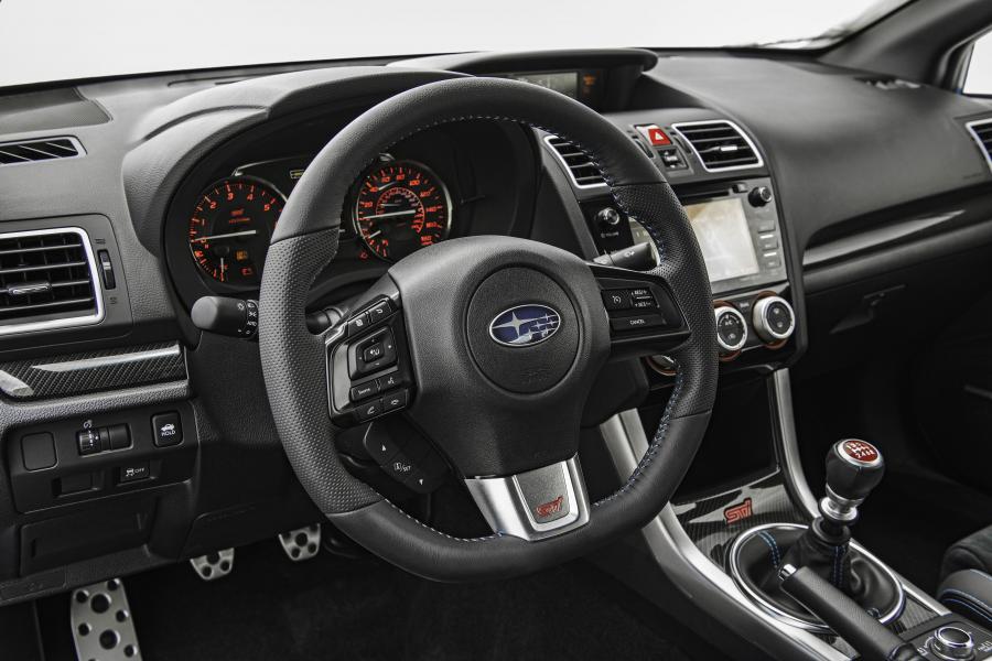  Subaru WRX STI Series.HyperBlue 2016 года  (фото 7 из 9)